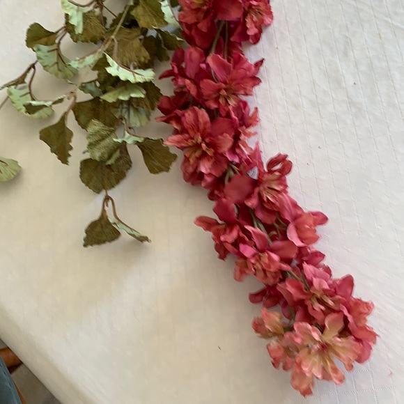 Artificial flowers and leaves
